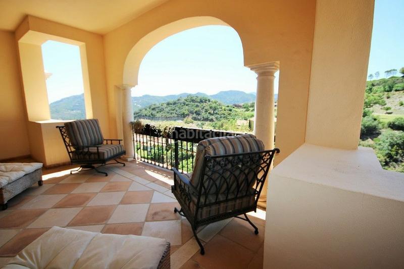 Foto 46456b60-776c-4781-bdfb-0fc1c77e7b4a. Chalet avec chauffage piscine dans La Zagaleta Benahavís