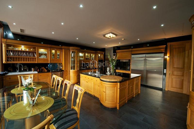 Foto 9eb2e9e8-4205-4b4d-bf67-f5fe29f6c7a3. Chalet avec chauffage piscine dans La Zagaleta Benahavís