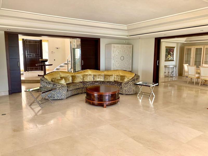 Foto 5d5cc44c-e46b-4aff-aea1-aa3314225db0. Alquiler chalet fantástica villa en Sierra Blanca, en Marbella