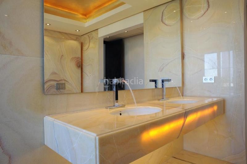 Foto efa7fad7-5a52-4a98-b6c4-f83b69196953. Alquiler chalet fantástica villa en Sierra Blanca, en Marbella