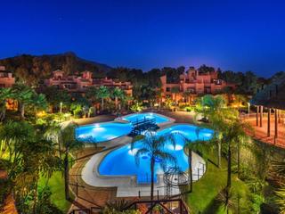 Apartament a Los Naranjos. Estupendo apartamento en nueva andalucía, marbella