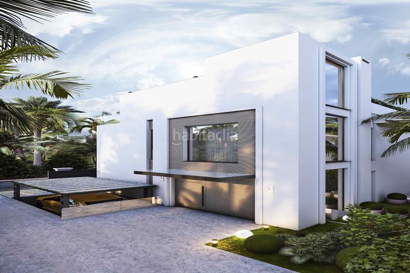 Foto 3bc7e4d0-1458-49a0-b08b-44459d1528c1. Chalet fantástica villa de lujo en Las Lomas de Río Verde Marbella