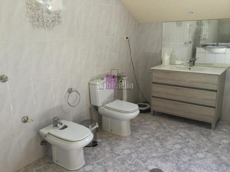 Foto 19a41f16-6e16-44e1-9644-388c4bbfedc4. Casa con riscaldamento parcheggio in Lobeira