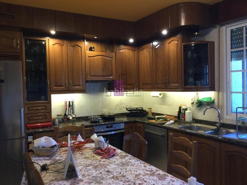 Foto c892244c-558f-4f0c-ba83-d65129bca6a6. Casa con riscaldamento parcheggio in Lobeira