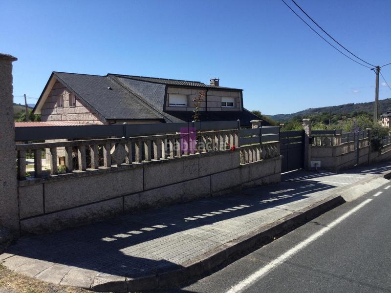 Foto d15cb337-87f0-4241-b3d2-deb75c2e15f6. Casa con riscaldamento parcheggio in Lobeira