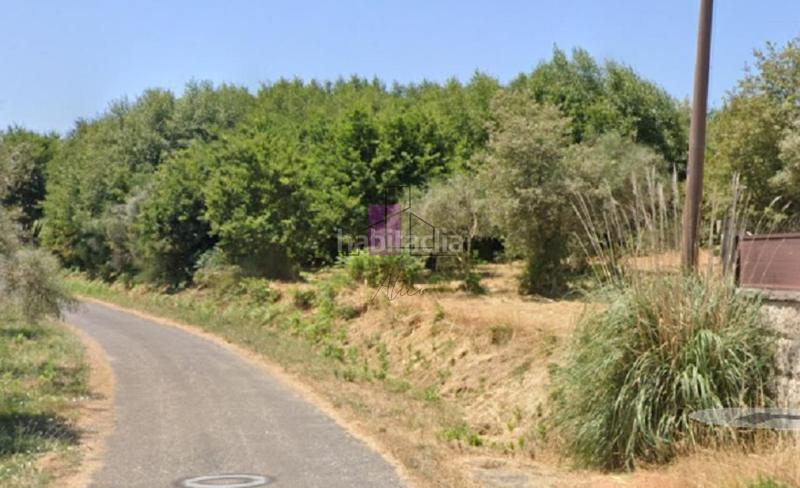 Foto a0cbda4c-c576-4855-a5ad-659acde47003. Terreno residencial en Allariz
