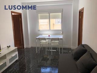 Piso  Carrer de daroca. Piso en orriols actualmente alquilado.