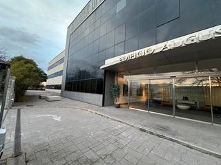 Edifici  Avenida de la va lctea. Edificio oficinas