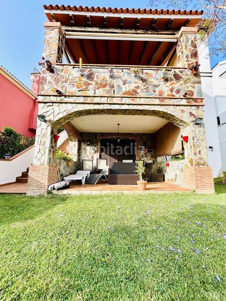 Foto e3e7ec15-6b81-44c9-8e4c-ff41cad11973. Chalet  en getares con piscina privada! en San García Algeciras