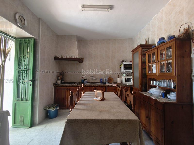 Foto 3119b626-bb16-4e34-bf14-33dce1e54973. Casa amb aparcament a Jimena de la Frontera