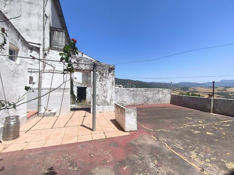 Foto 9b194e33-1930-4a49-8eb6-00f9fb920638. Casa amb aparcament a Jimena de la Frontera