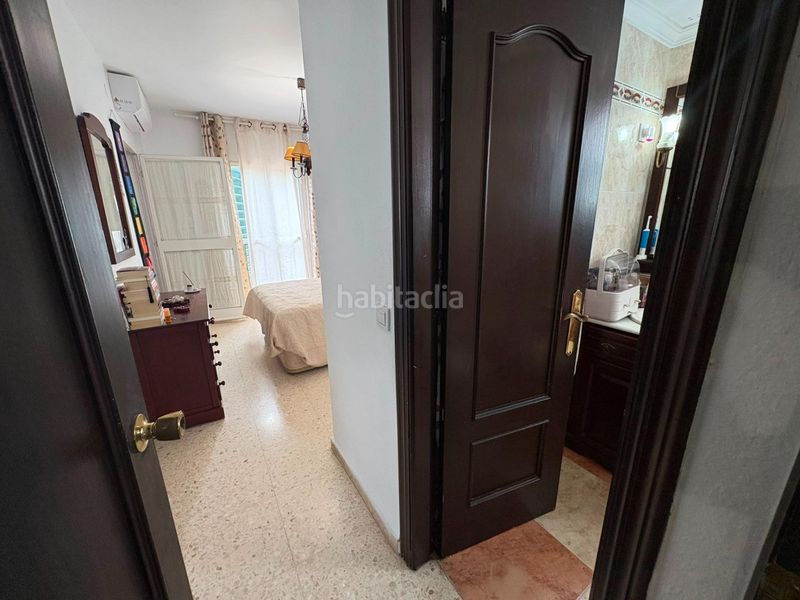 Foto bb69ffbf-4b21-4ee4-980a-fa8d37cef0e4. Casa aparellada amb aparcament piscina a Barrios (Los)