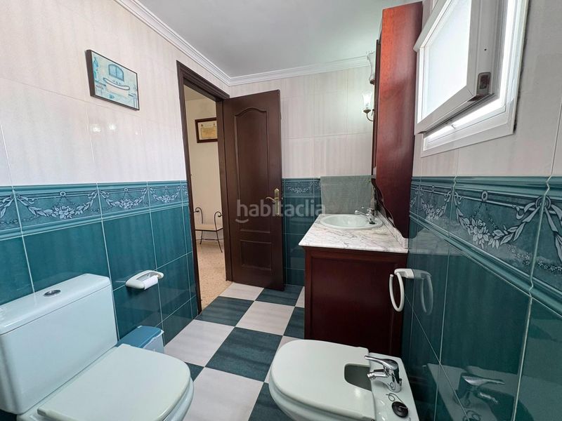 Foto c2af45e8-f972-4da6-ac79-485644788d47. Casa aparellada amb aparcament piscina a Barrios (Los)