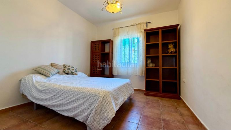Foto 72c94e21-04b4-43a1-8cbf-f3f959fae140. Chalet mit parking pool in El Zabal-Santa Margarita Línea de la Concepción (La)