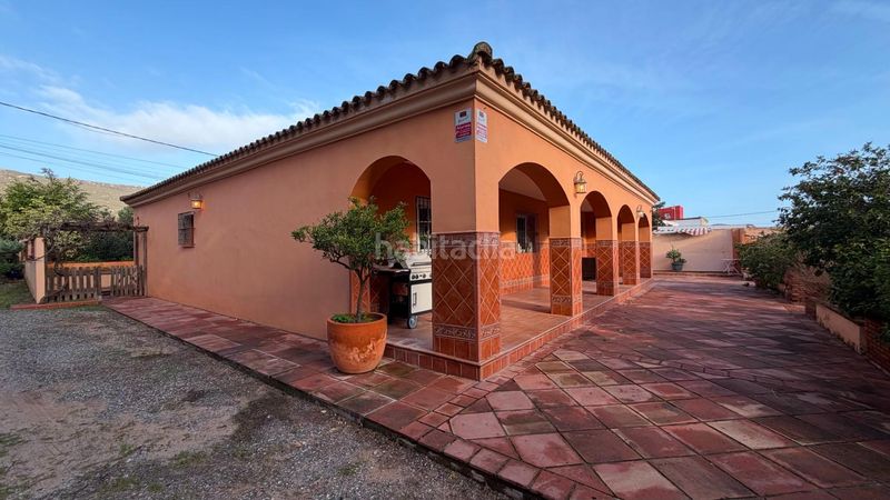Foto ec9a3526-6a0e-418b-8de1-25543ecb0a62. Chalet mit parking pool in El Zabal-Santa Margarita Línea de la Concepción (La)