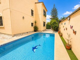 Chalet à Barrios (Los). En venta chalet independiente en guadacorte!