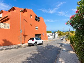 Maison à Pescadores - Saladillo. En venta casa tipo dúplex en mirador de moncayo!
