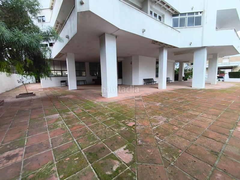 Foto b9fba63e-9c13-41e2-a9a4-b84f861c853d. Pis amb aparcament piscina a Casco Antiguo Algeciras