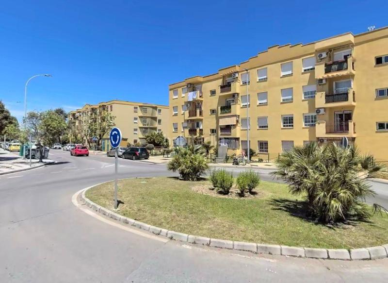 Foto 0ff2ebd9-f49c-4324-b9a3-b33ccfff9e02. Piso  en venta ! en La Reconquista - El Rosario Algeciras