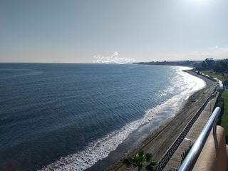 Duplex à Guadalmansa. Duplex en venta en estepona primera línea playa