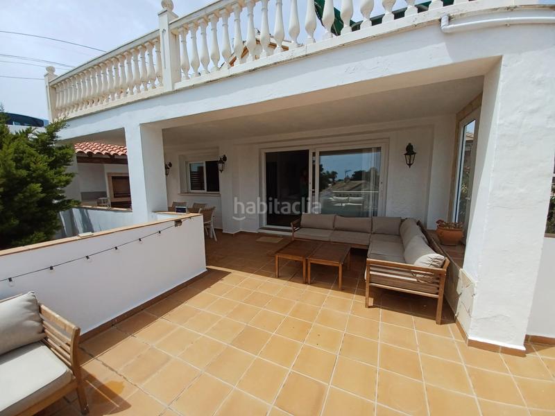 Foto ec68a6b0-eec6-49b0-bde6-e87d3f374669. Affitto chalet con camino parcheggio piscina in El Faro de Calaburra - Chaparral Mijas