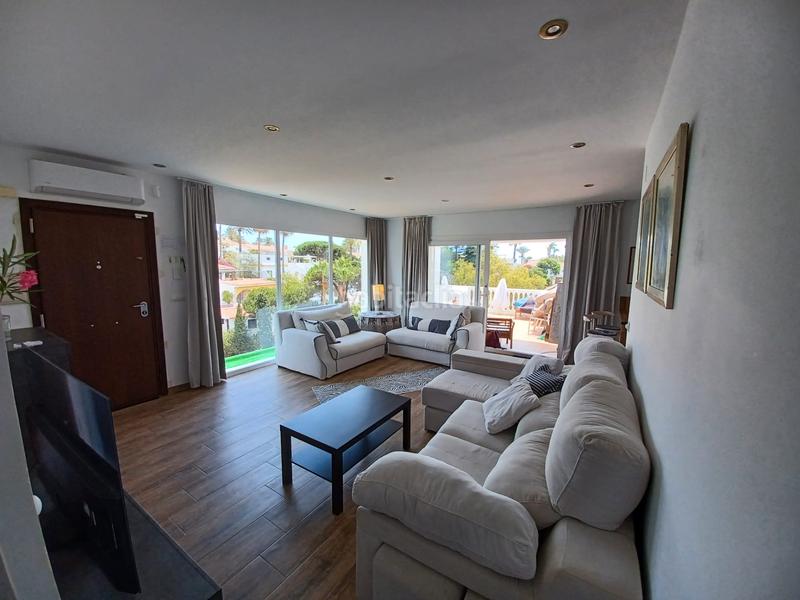 Foto 1db0c173-57c3-4403-960d-2e09cd709b07. Alquiler chalet se alquila chalet en el faro de calaburras- en Mijas