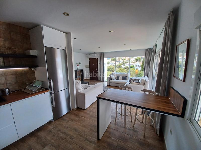 Foto 1664cebf-2e33-480f-91f2-f13202266b4e. Rent chalet with fireplace parking pool in El Faro de Calaburra - Chaparral Mijas