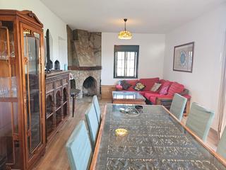 Rent Country house in Los Llanos. Larga temporada en el padrón estepona