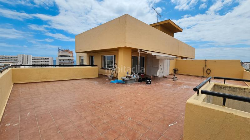 Foto 2e0b1673-7226-432a-977f-758d06f8ab08. Alquiler ático  con 240m de terraza para larga temporada en Fuengirola