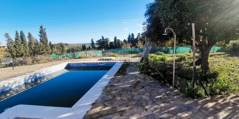 Foto d57f04f6-d192-4a32-85fa-16eabb7a6bc7. Rent house with fireplace parking pool in Los Llanos Estepona