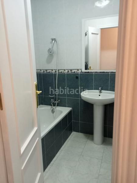 Foto 756eb34d-e1ff-443a-a10b-4b725d6da55e. Miete etagenwohnung mit parking in Castillo Sohail - Myramar Fuengirola