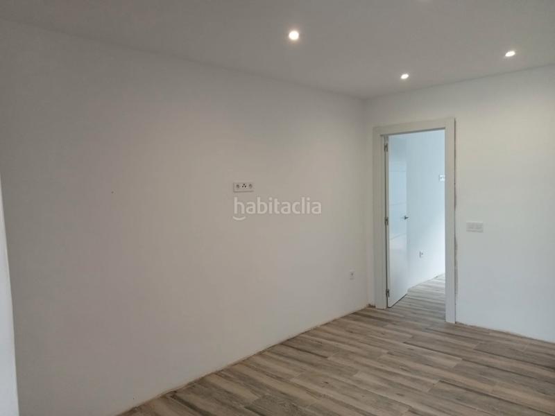 Foto 961300f1-394c-4f3f-90bb-471e8de65a39. Rent country house with parking in Los Llanos Estepona