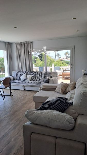 Foto ad725509-97a3-4c0b-bf80-f50c4985188a. Affitto casa a schiera con parcheggio piscina in El Faro de Calaburra - Chaparral Mijas