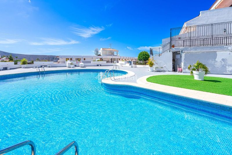 Foto 03bc2eba-d4cd-44da-825c-bf74235e99fe. Etagenwohnung mit pool in Los Cristianos Arona