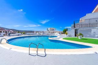Piso en Los Cristianos. Piso en venta en arona