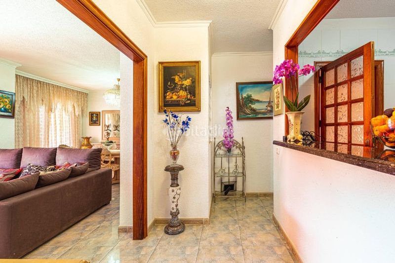 Foto 745f6a2e-6207-4dd5-a3a2-380c8e01bbc6. Etagenwohnung mit pool in Los Cristianos Arona
