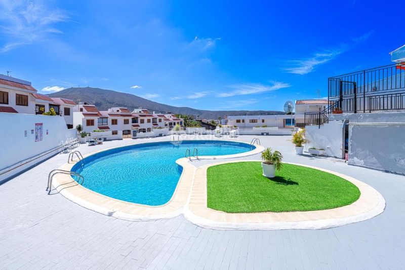 Foto 7e637515-2052-49fa-93b8-bef0ede198dc. Etagenwohnung mit pool in Los Cristianos Arona