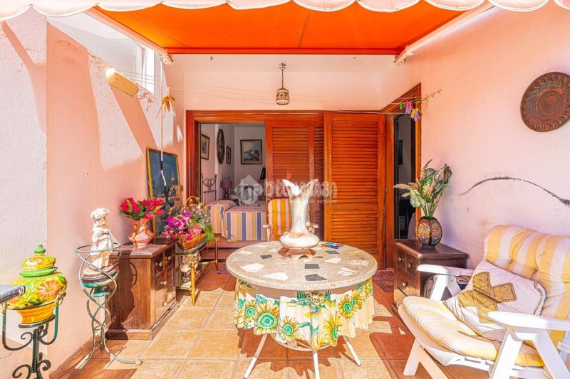 Foto c4763f3a-f80e-490f-bf3e-64d7fe92f0b3. Etagenwohnung mit pool in Los Cristianos Arona