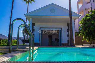 Casa a Los Cristianos. Casa en venta en arona