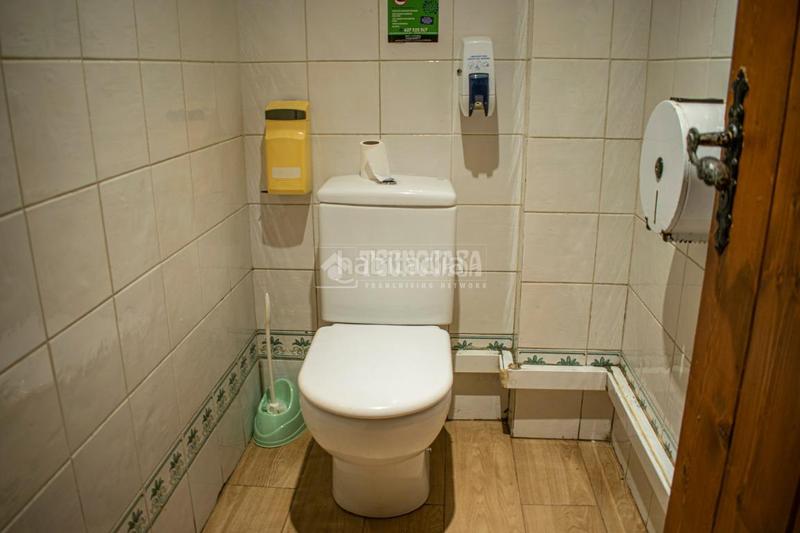 Foto 066af29d-e842-49a1-9ba7-c44214df0b08. Local comercial a Playa de las Américas Arona