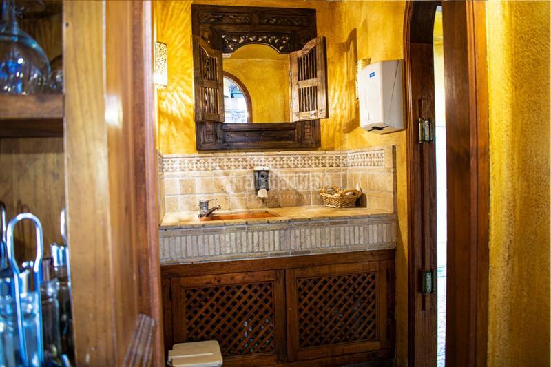 Foto 48cb12f6-0773-409e-b78a-2444f44ab7c3. Local comercial a Playa de las Américas Arona