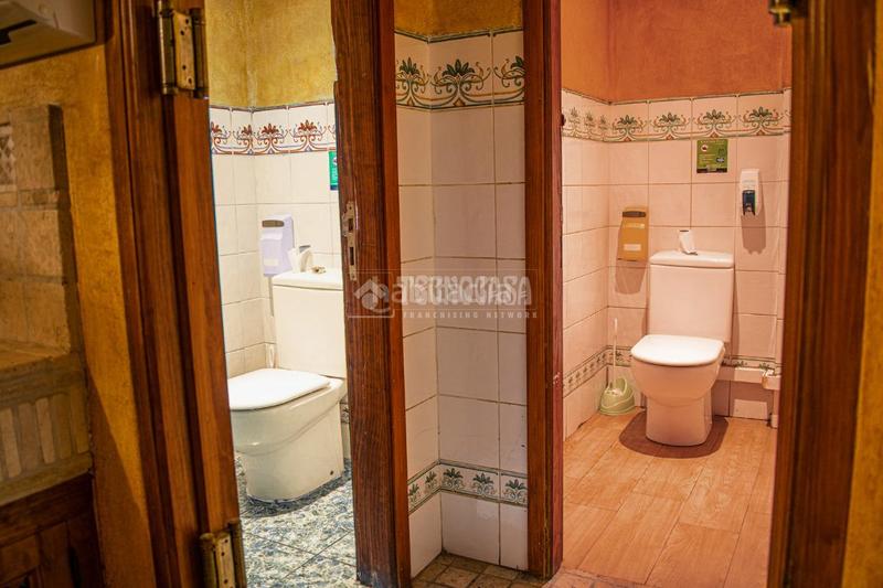 Foto a792ca92-8f41-4756-8516-51f3b756710f. Local comercial a Playa de las Américas Arona