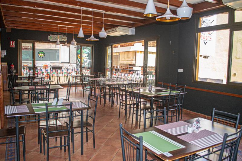 Foto 3c777716-ccde-4595-9750-83ccc33a1eaa. Local comercial a Los Cristianos Arona