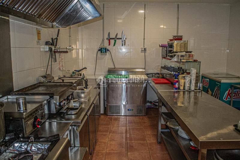 Foto 42cec106-2855-4933-89da-37bc43d250a3. Local comercial a Los Cristianos Arona