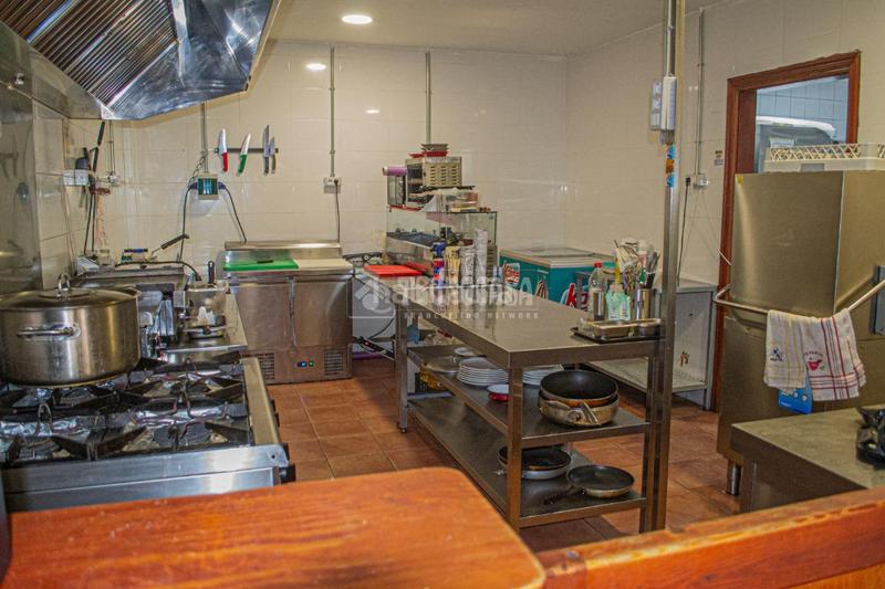 Foto 841c7db1-6dab-4997-a203-eb71add2857e. Local comercial a Los Cristianos Arona