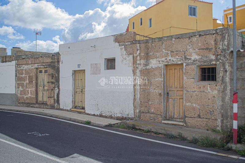 Foto 8abfe952-1489-48d1-b559-4838db3cf020. Casa bifamiliare in La Camella Arona