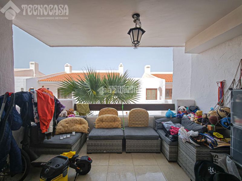 Foto 011b6b28-916c-451b-8561-865c4d4f50d3. Pis amb piscina a Los Cristianos Arona