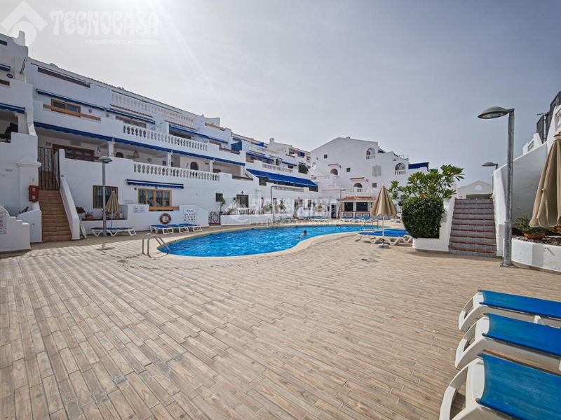 Foto 0dc68ae5-6972-4826-9cad-bb4a2c43744a. Pis amb piscina a Los Cristianos Arona