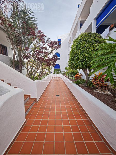 Foto b2432177-eb3d-46dd-a1b4-45281eea5390. Pis amb piscina a Los Cristianos Arona