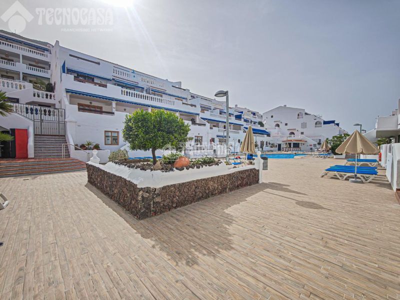 Foto c07e1fc5-e008-4c8b-a6d2-860799ab616f. Pis amb piscina a Los Cristianos Arona
